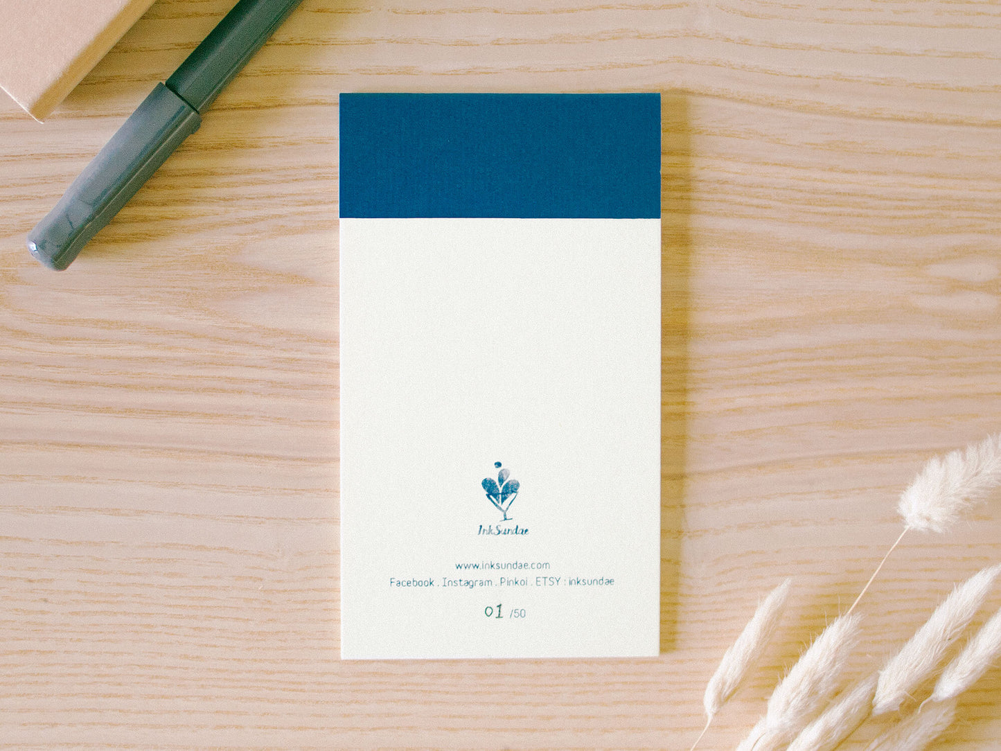 City Living Guide #3 Office Survival 辦公室求生法 - Zine