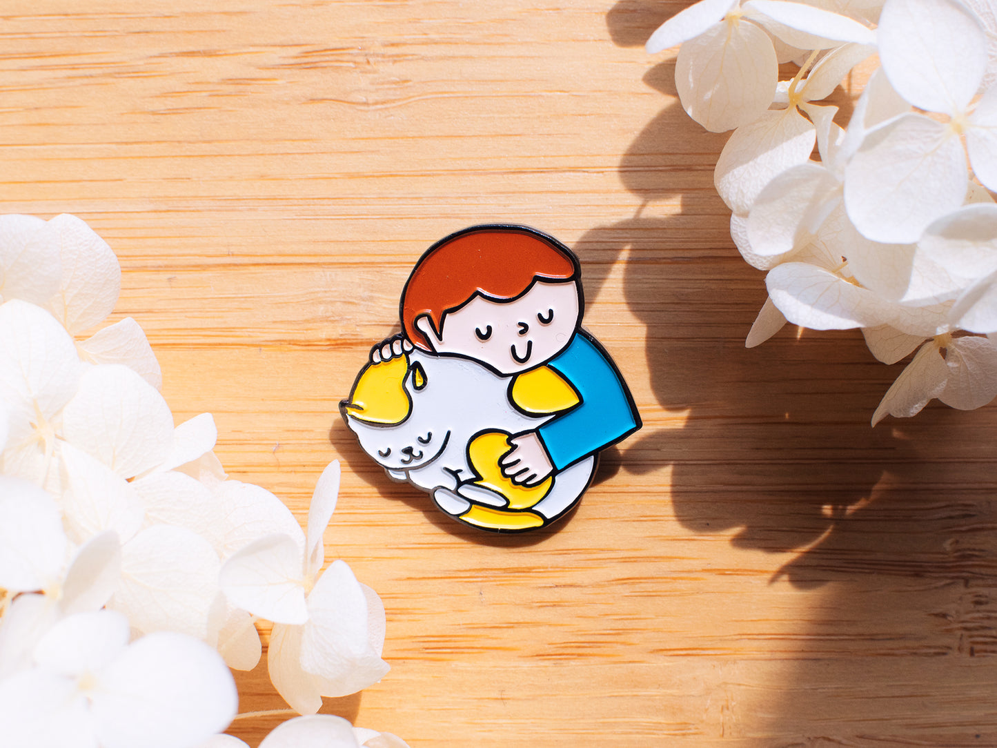 Cataholic: Cat Saves the Day 貓奴說:吸貓最幸福 - Metal Pin