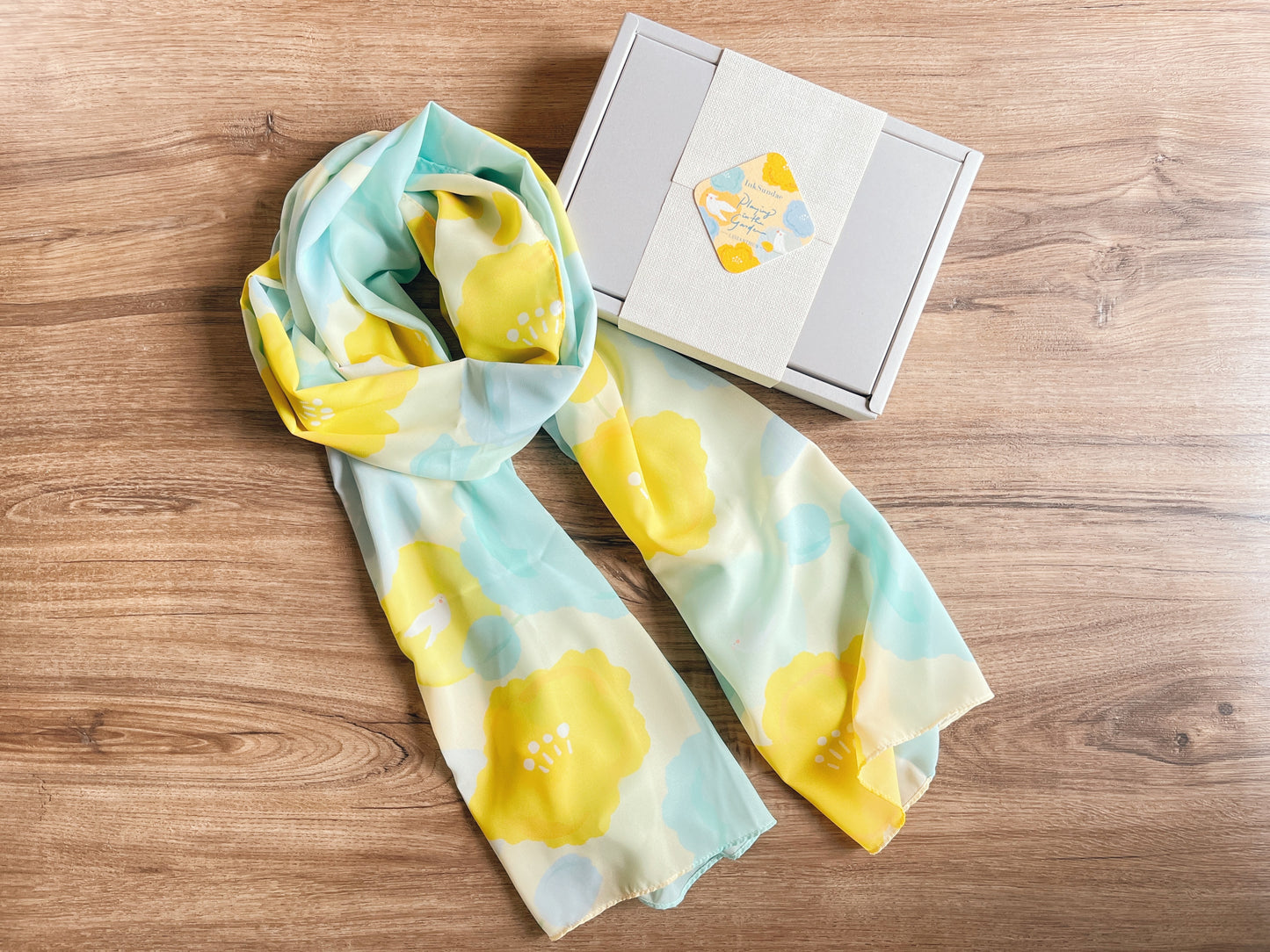 Playing in the Garden : Lisianthus 桔梗 - Chiffon Scarf